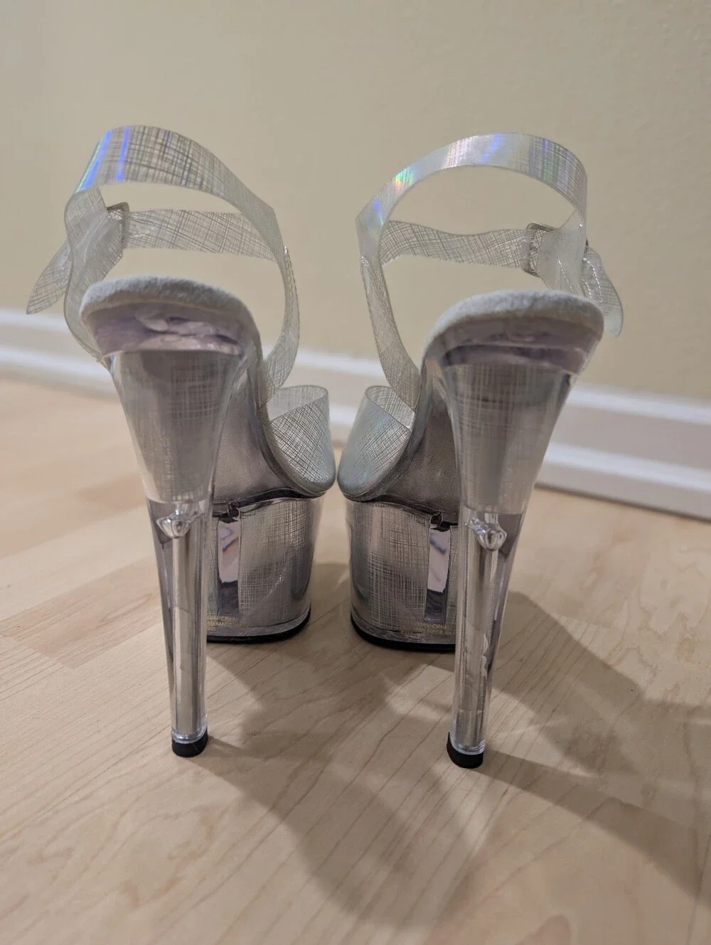 Pleaser 6.5